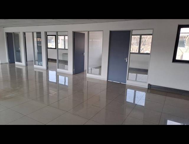 BUSINESS PROPERTY TO RENT IN RANDJESPARK